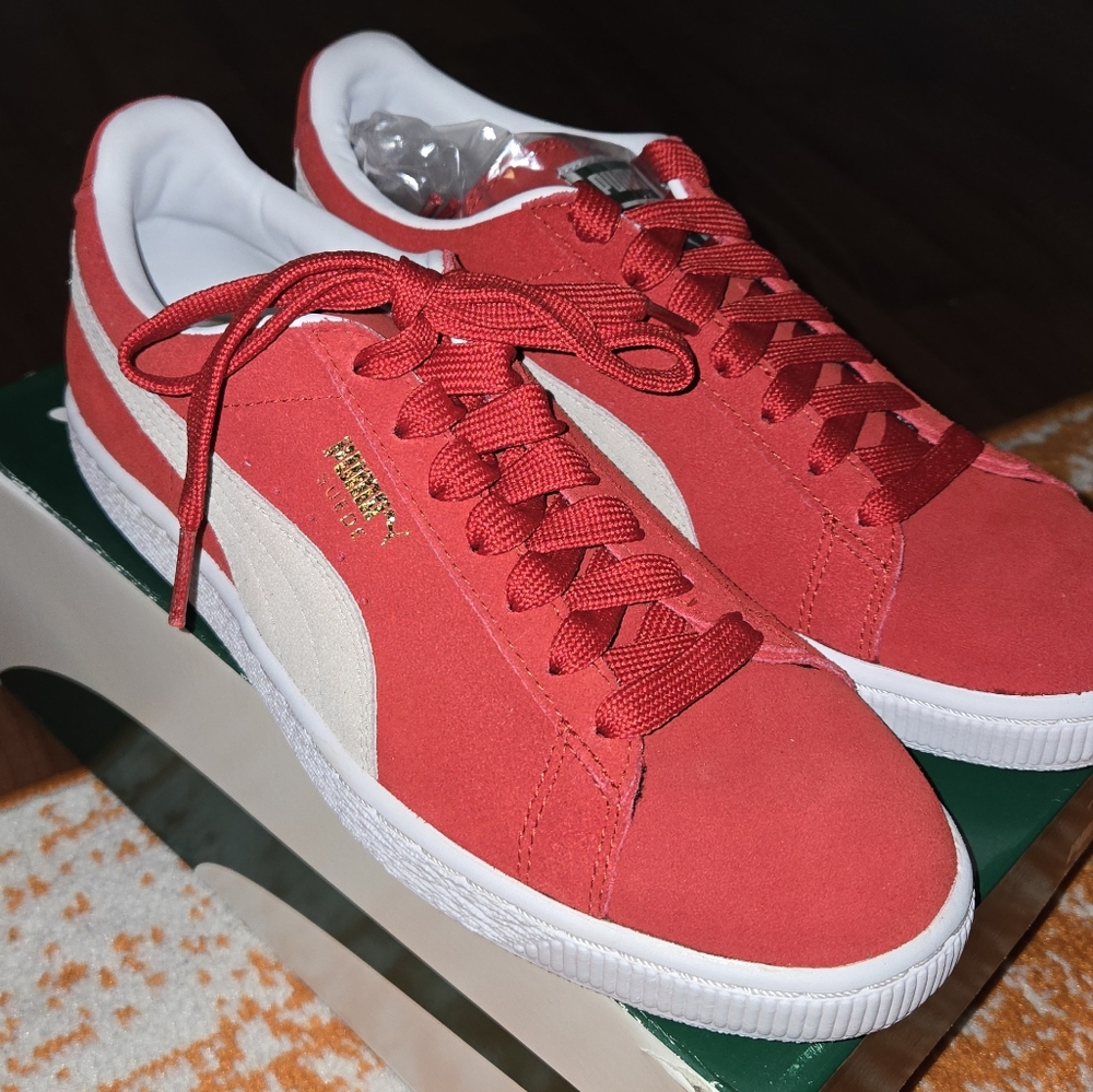 NWT Women's Puma Suede Classic Red Sneakers